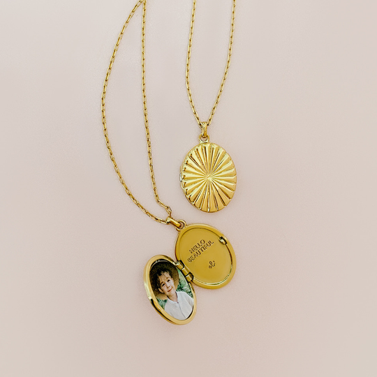 Locket Love | How To: Add a Photograph to your Locket
