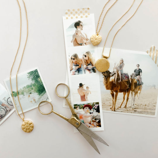 How to add a photograph to your Locket