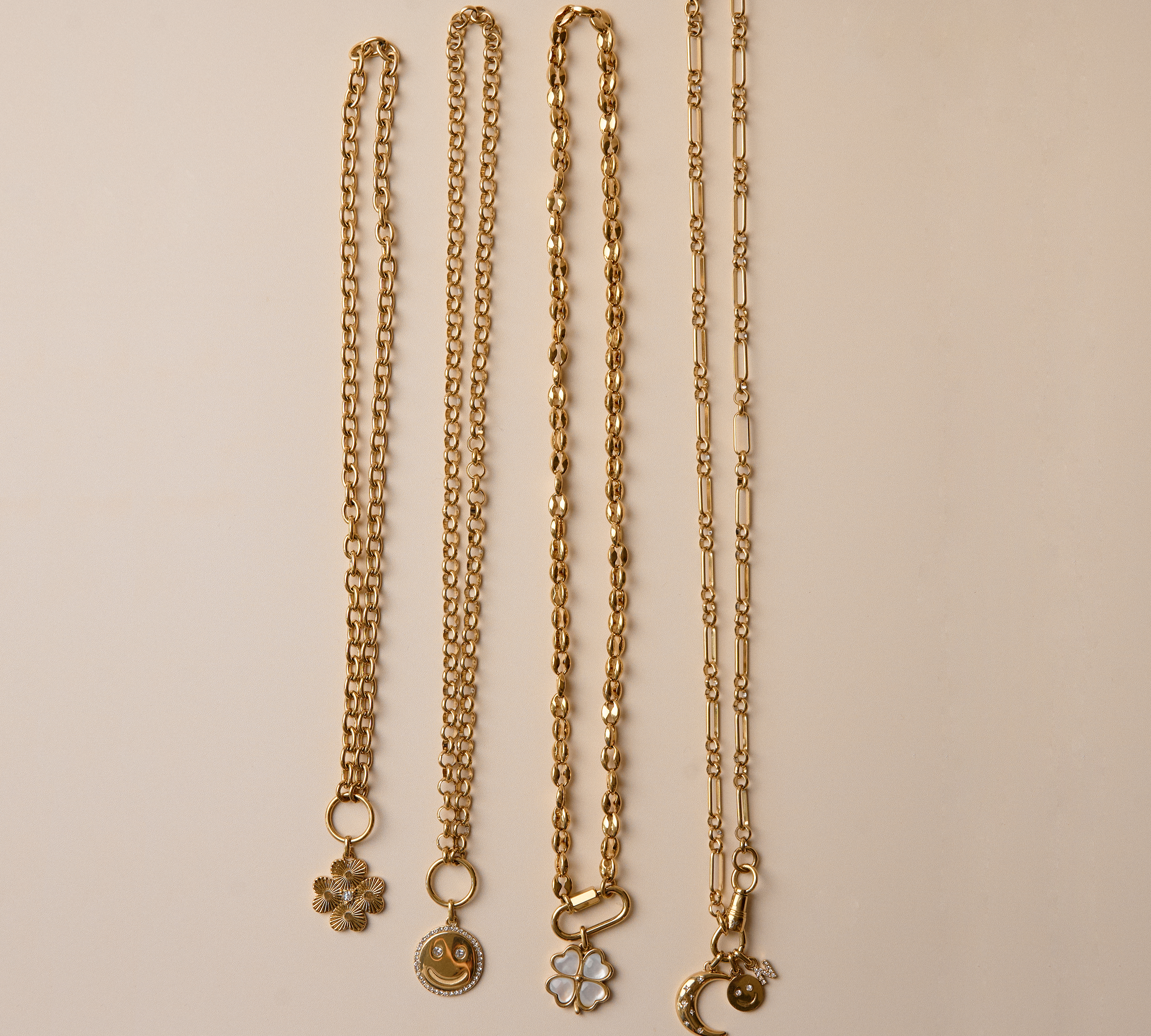 Mixed Paperclip Chain with Carabiner